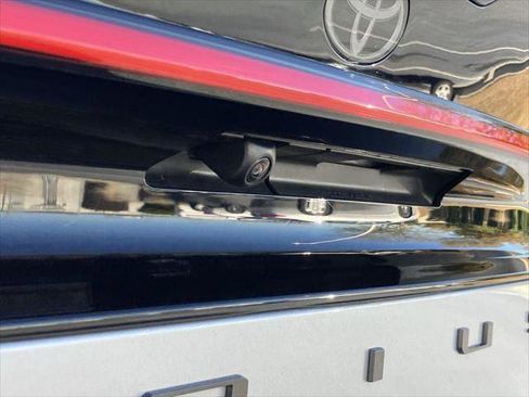 Certified 2025 Toyota Prius LE image 10