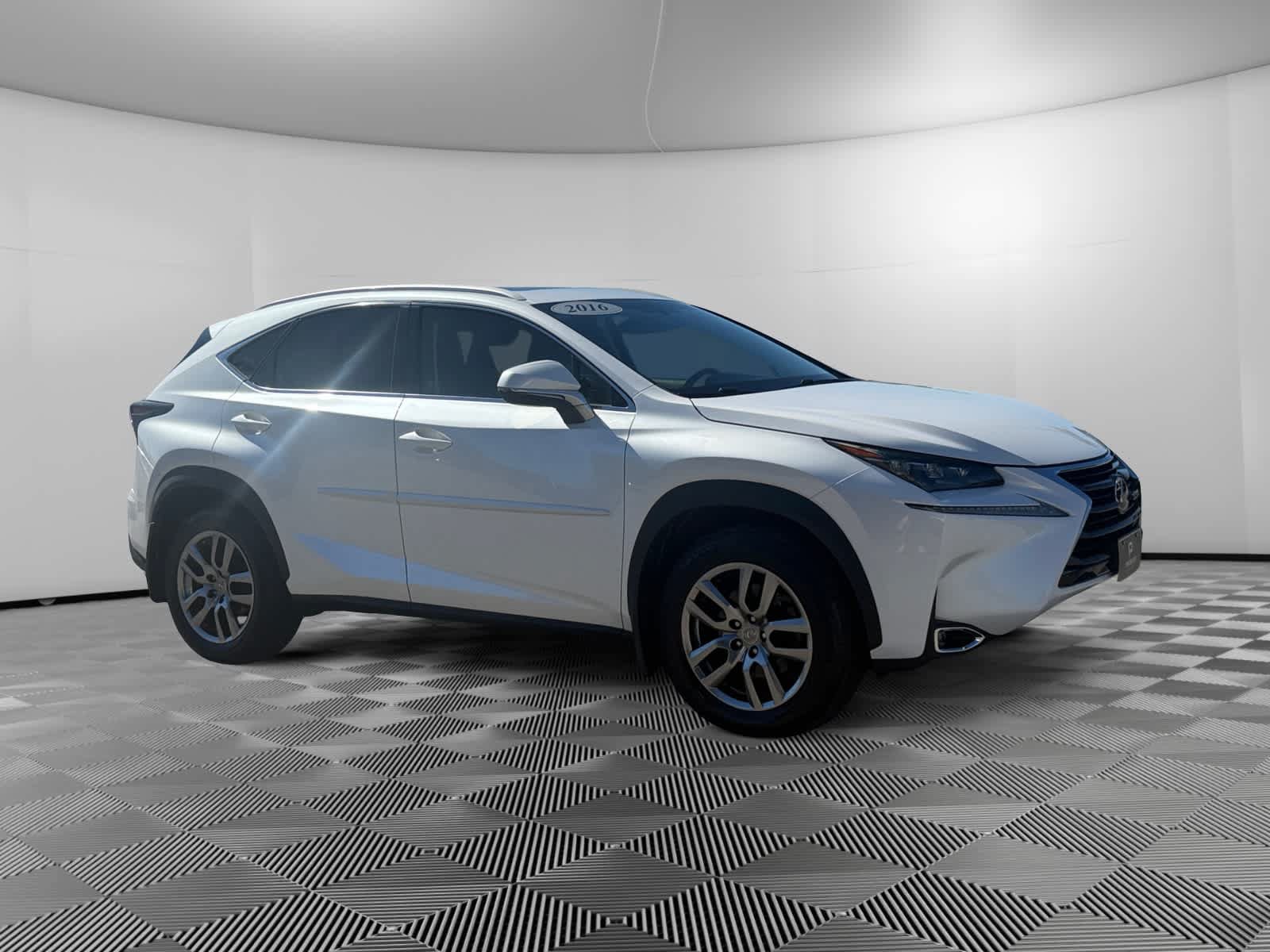 Used 2016 Lexus NX 200t FWD w/ Luxury Package image 7