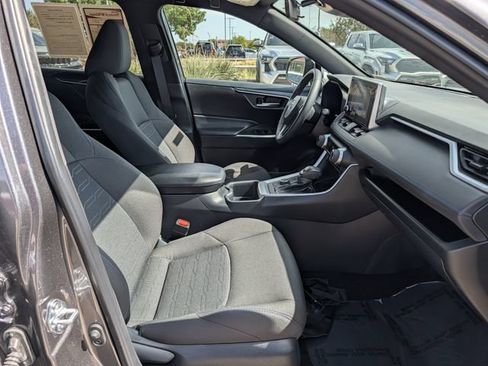Certified 2025 Toyota RAV4 SE AWD/4WD image 30