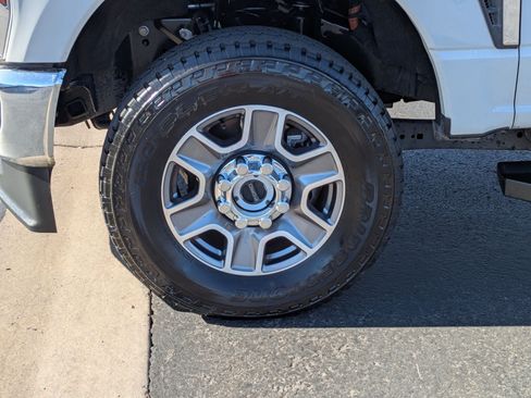 Certified 2025 Ford F250 Lariat AWD/4WD image 13