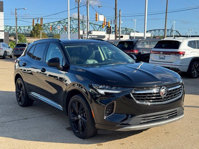 Used 2022 Buick Envision Essence w/ Technology Package I AWD/4WD image 7