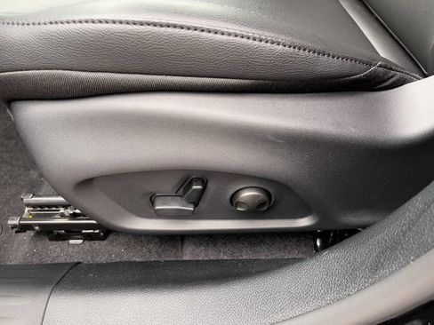 New 2026 Jeep Compass Limited image 15