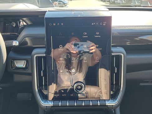 New 2026 GMC Yukon Elevation image 28