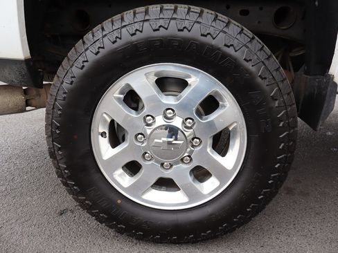 Used 2015 Chevrolet Silverado 2500 LTZ image 42