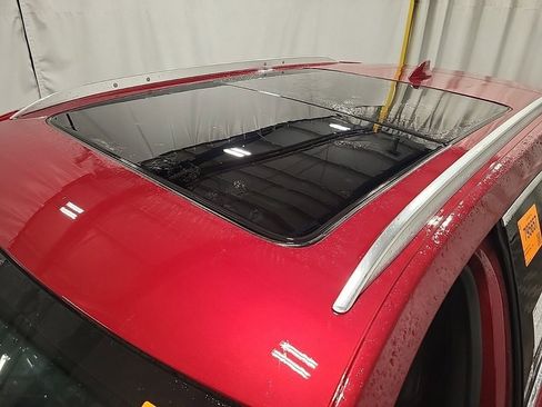 Used 2019 Cadillac XT4 Premium Luxury image 7