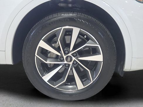 Used 2023 Audi Q5 2.0T Premium Plus AWD/4WD image 9