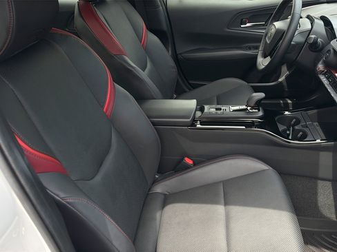 Used 2024 Toyota Prius Prime FWD image 26