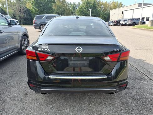 Certified 2022 Nissan Altima 2.5 SR FWD image 3