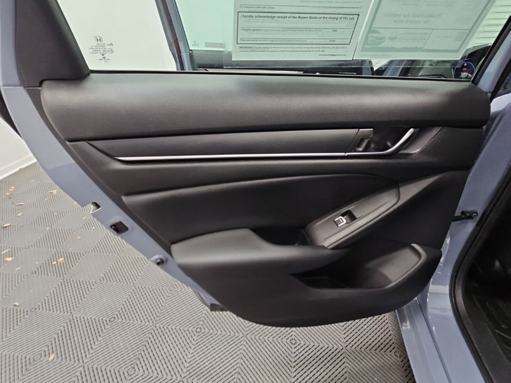 Used 2022 Honda Accord Sport image 32