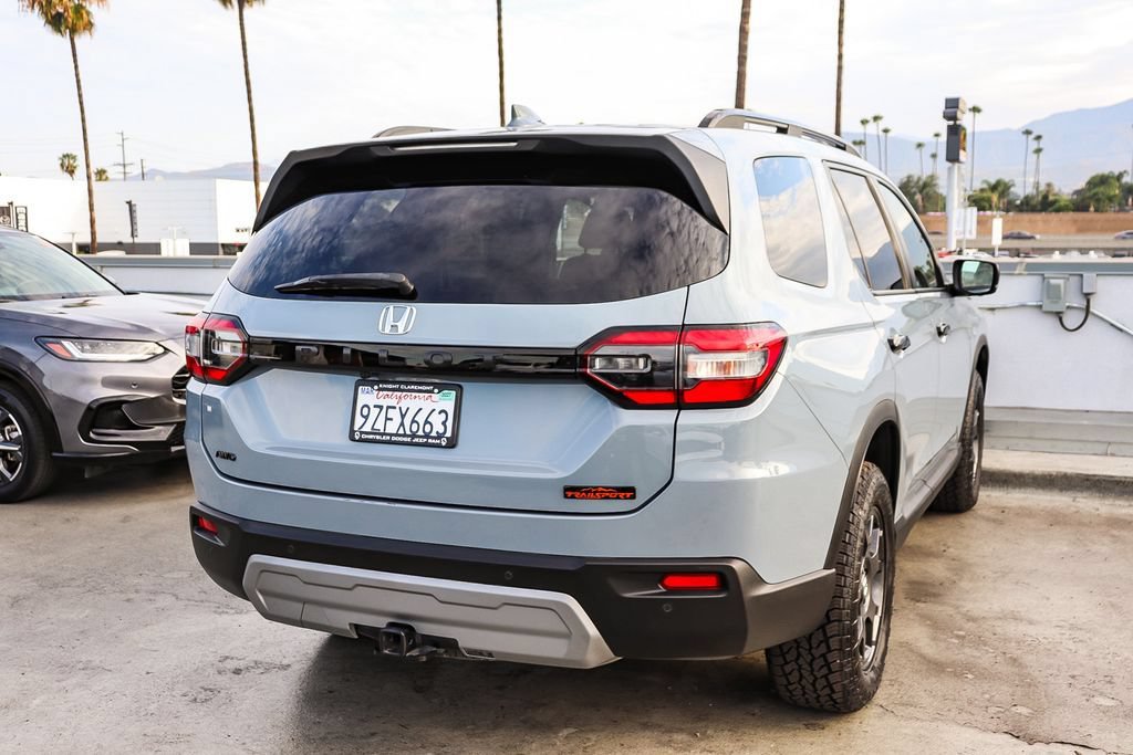 Used 2024 Honda Pilot TrailSport image 9