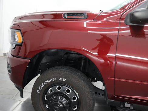 Used 2024 RAM 3500 Big Horn w/ Night Edition AWD/4WD image 33