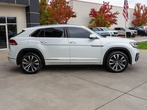 Used 2022 Volkswagen Atlas Cross Sport SEL Premium R-Line image 8