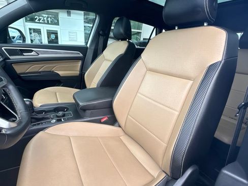 Used 2021 Volkswagen Atlas Cross Sport SE AWD/4WD image 12