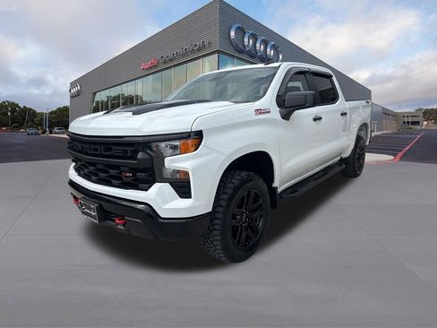 Used 2022 Chevrolet Silverado 1500 Custom Trail Boss w/ LPO, Dark Essentials Package AWD/4WD image 1