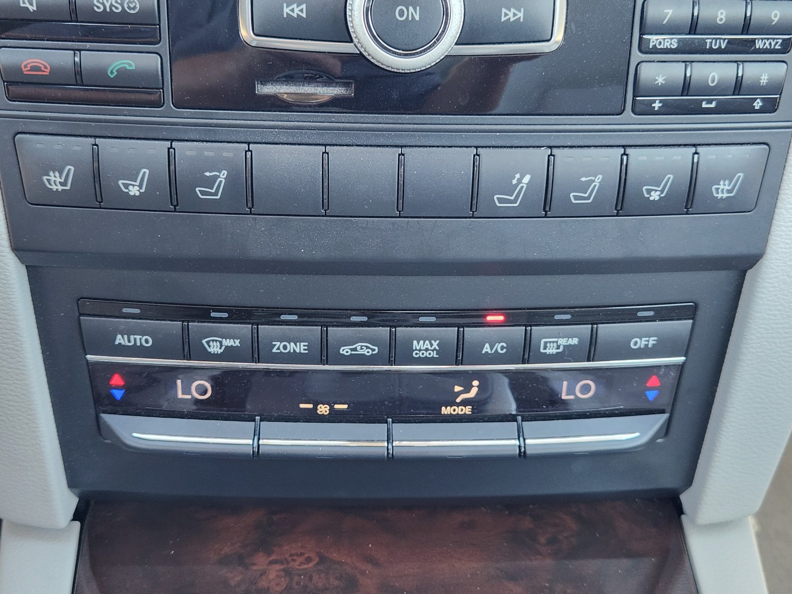 Used 2012 Mercedes-Benz E 350 Cabriolet image 22