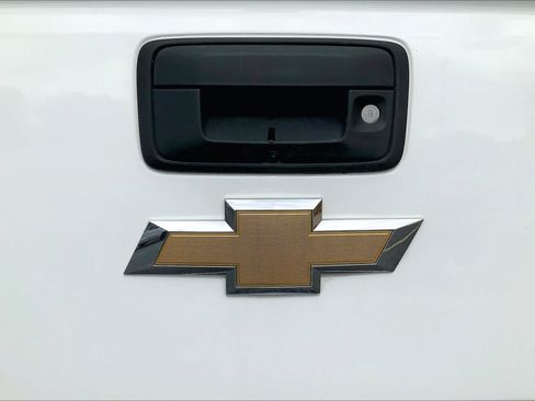 Used 2017 Chevrolet Colorado LT w/ LT Convenience Package RWD image 31