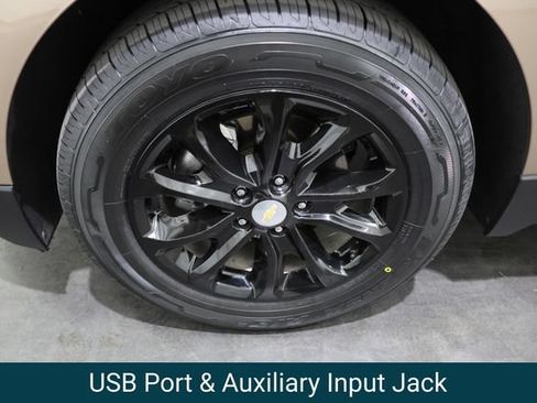 Certified 2018 Chevrolet Equinox LT AWD/4WD image 9