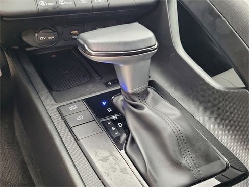 Used 2025 Hyundai Elantra Sport image 22