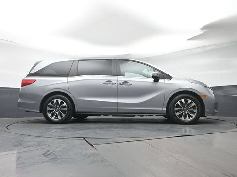 Used 2024 Honda Odyssey EX-L image 37