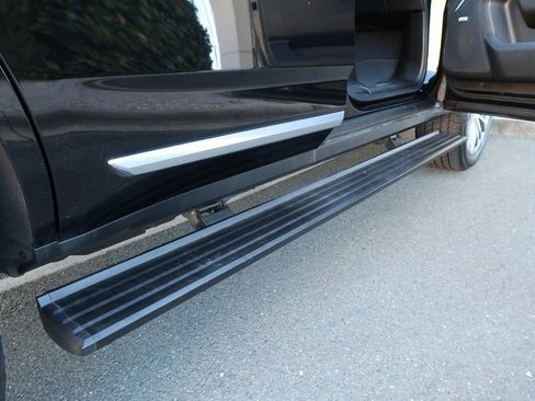 Used 2022 GMC Yukon Denali image 44