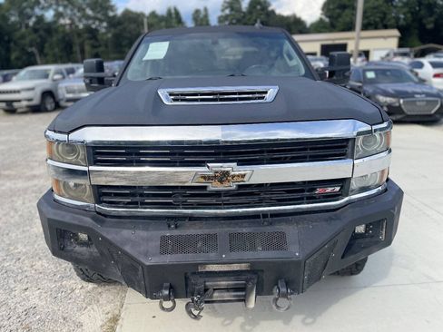 Used 2017 Chevrolet Silverado 2500 LT w/ LT Convenience Package AWD/4WD image 2