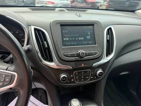 Used 2018 Chevrolet Equinox LT FWD image 20