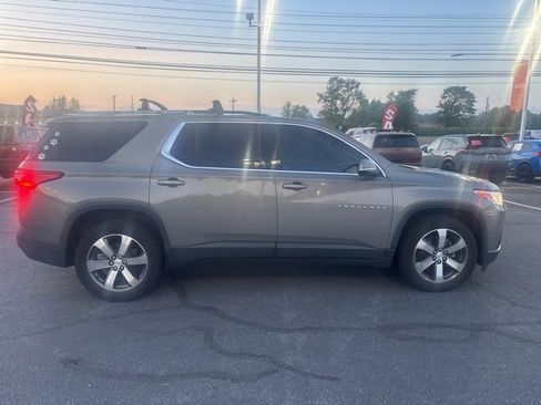 Used 2018 Chevrolet Traverse LT AWD/4WD image 13