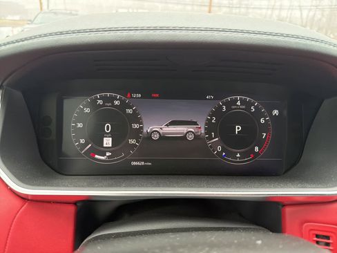 Used 2020 Land Rover Range Rover Sport HST image 19