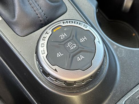 Used 2023 Ford Bronco Outer Banks image 33