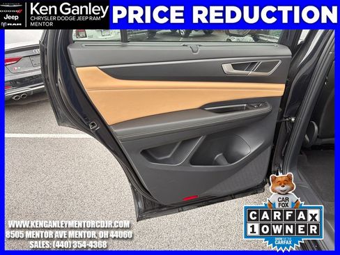 Used 2024 Volkswagen Atlas Cross Sport SEL R-Line AWD/4WD image 19