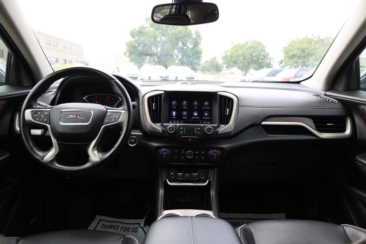 Used 2020 GMC Terrain Denali w/ Denali Premium Package AWD/4WD image 14