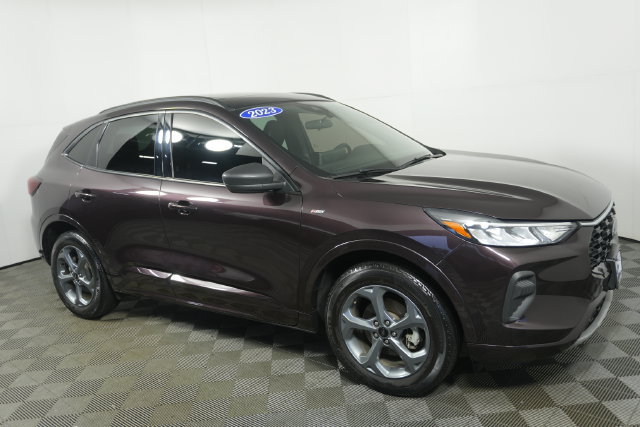 Used 2023 Ford Escape ST-Line w/ Tech Pack #1 AWD/4WD image 1