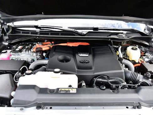 Used 2024 Toyota Sequoia Capstone image 47