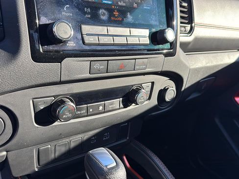 Used 2024 Nissan Frontier Pro-X image 22