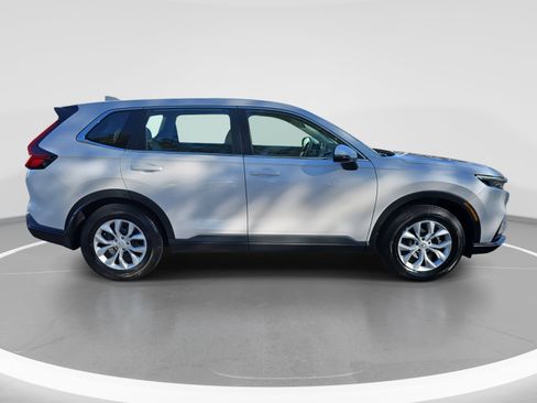 Used 2023 Honda CR-V LX image 4