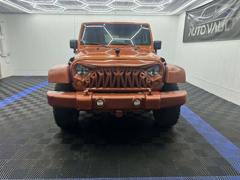 Used 2011 Jeep Wrangler Rubicon w/ Dual Top Group AWD/4WD image 4