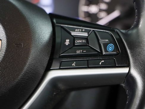 Used 2021 Nissan Altima 2.5 SV w/ SV Premium Package FWD image 14