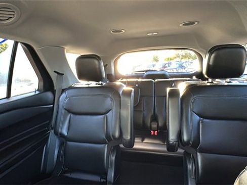Certified 2023 Ford Explorer XLT w/ Equipment Group 202A image 27