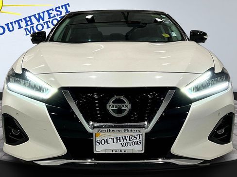 Used 2019 Nissan Maxima Platinum w/ Sport Mat Group FWD image 2