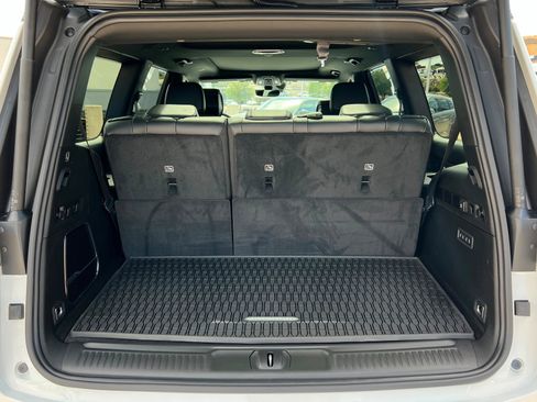 New 2026 Jeep Grand Wagoneer 4WD image 23