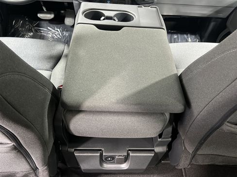 Used 2024 Ford F150 XLT image 21