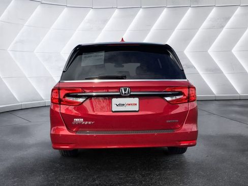 Used 2022 Honda Odyssey Touring image 5