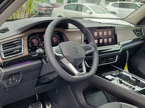 New 2026 Volkswagen Atlas SEL Premium R-Line AWD/4WD image 25
