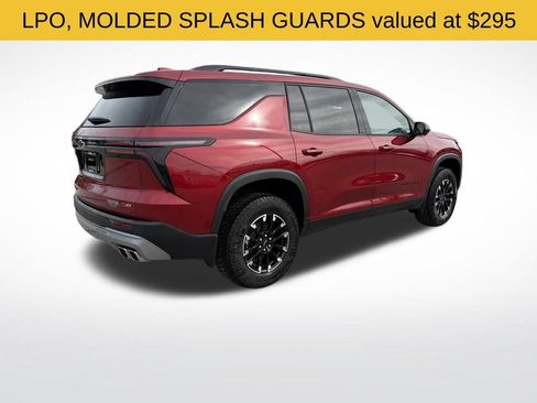 Used 2025 Chevrolet Traverse Z71 w/ Driver Confidence Package AWD/4WD image 7