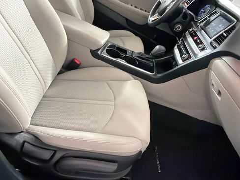 Used 2019 Hyundai Sonata SE FWD image 21