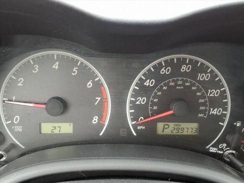 Used 2012 Toyota Corolla LE FWD image 18