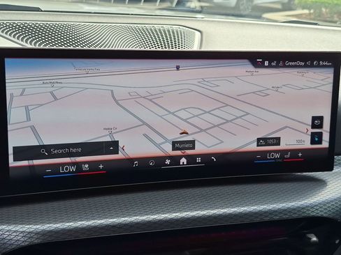 Certified 2025 BMW i4 eDrive40 w/ Premium Package RWD image 24