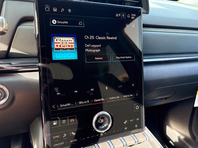 New 2027 GMC Terrain AT4 w/ Technology Package II AWD/4WD image 8