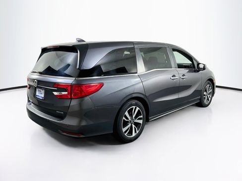 Used 2023 Honda Odyssey Touring image 5