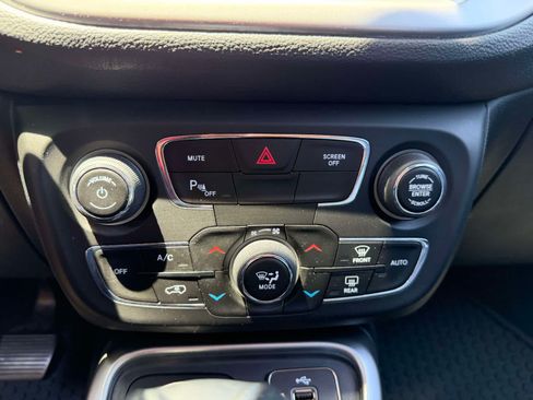 Used 2018 Jeep Compass Latitude w/ Popular Equipment Group AWD/4WD image 21